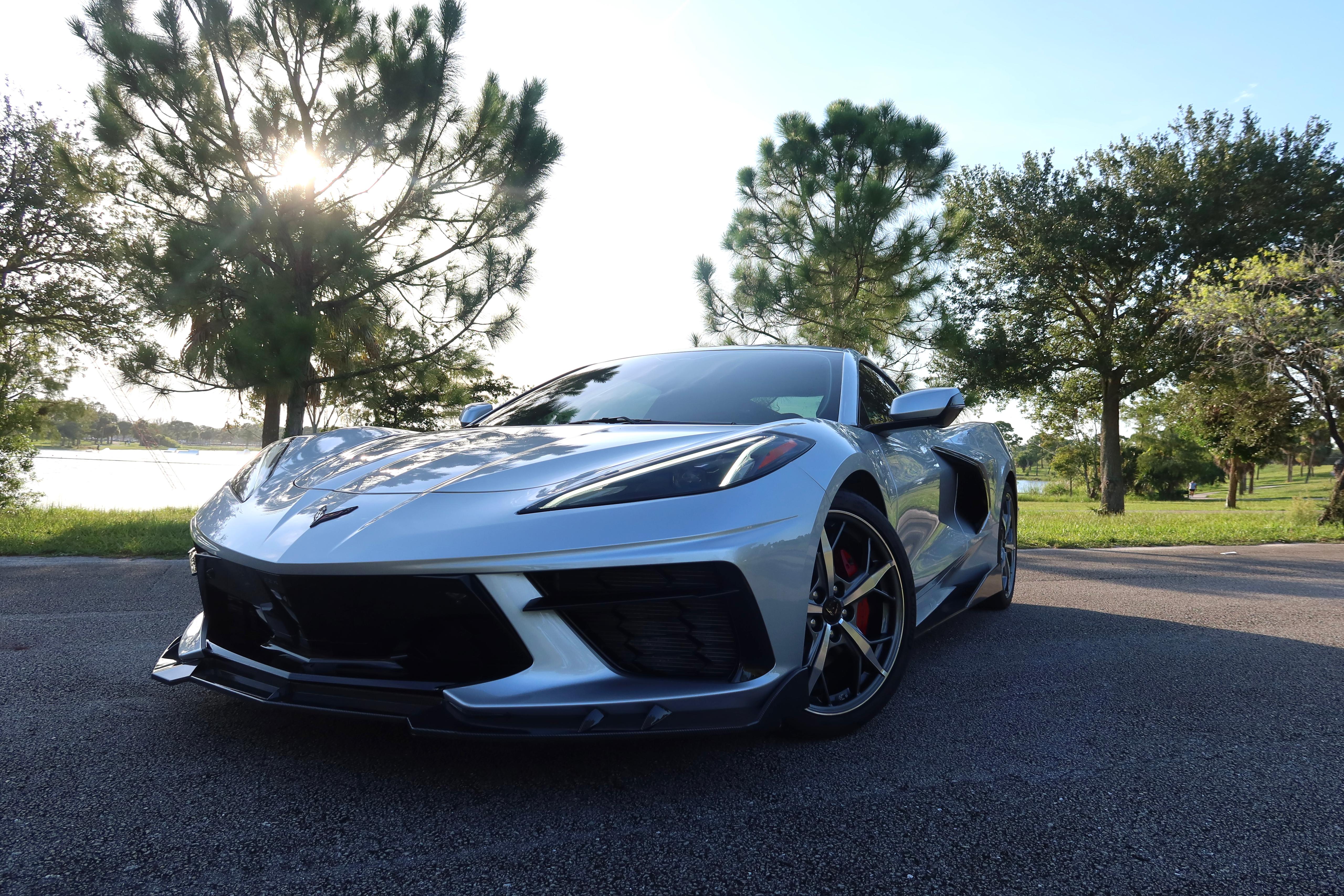 Chevrolet Corvette 2020 Silver coupe